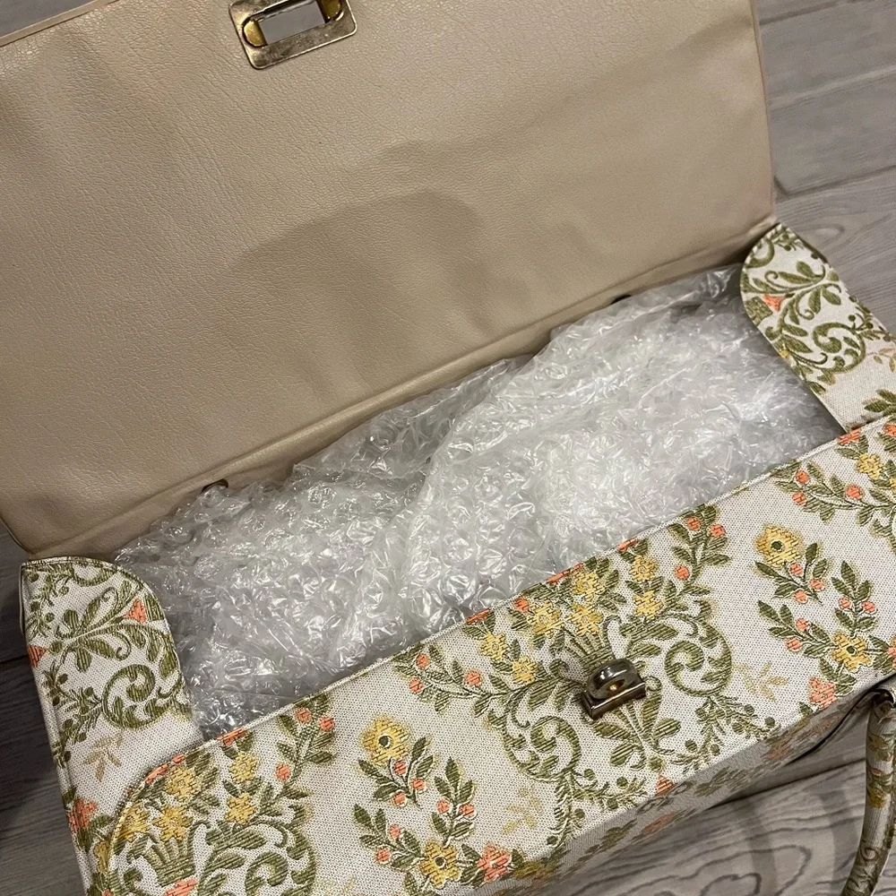 1960s Vinyl Tapestry Look Train Case Green orange and cream floral print - Picture 11 of 17